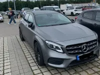 Gebraucht Mercedes GLA220 184 PS (135 kW) 2019 Andere farben SUV