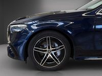 Gebraucht Mercedes E220 AMG 197 PS (144 kW) 2024 Blau Kombi
