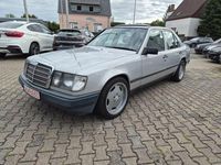Gebraucht Mercedes E260 160 PS (117 kW) 1989 Silber Limousine