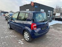 Second-hand Renault Modus Dynamique 111 CP (81 kW) 2009 Albastru Monovolum