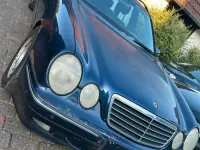 Gebraucht Mercedes E430 279 PS (205 kW) 2000 Blau Kombi