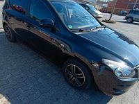 Gebraucht Hyundai i30 109 PS (80 kW) 2009 Schwarz Kleinwagen