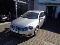 Gebraucht VW Passat 140 PS (102 kW) 2011 Silber metallic Kombi