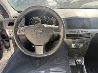 Gebraucht Opel Astra 140 PS (102 kW) 2006 Silber Limousine