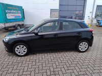 Gebraucht Hyundai i20 Active 75 PS (55 kW) 2017 Schwarz Kleinwagen