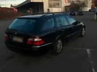 Gebraucht Mercedes E270 177 PS (130 kW) 2003 Schwarz Kombi