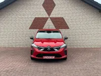 Gebraucht Mitsubishi Colt Basis 67 PS (49 kW) 2024 Rot Kleinwagen