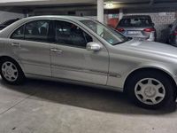 Gebraucht Mercedes C200 122 PS (89 kW) 2001 Silber Limousine