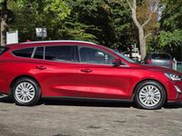 Gebraucht Ford Focus Titanium 150 PS (110 kW) 2020 Rot Kombi