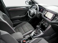 gebraucht VW T-Roc Sport 1.5 TSI LED Navi Pano 19" ACC Standh. Key...