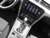 Gebraucht VW Passat 150 PS (110 kW) 2021 Silber Kombi
