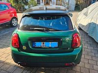 Gebraucht Mini Cooper SE Classic 135 kW (184 PS) 2023 Grün Kleinwagen
