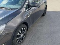 Gebraucht Opel Astra Innovation 140 PS (102 kW) 2013 Plat.anthr./rogrey/0j:silbergr Kleinwagen