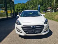 Gebraucht Hyundai i30 Classic 110 PS (80 kW) 2016 Weiß Limousine