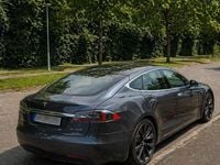 Usado Tesla Model S Standard Range 325 kW (443 CV) 2020 Gris Utilitario