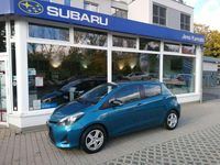 Gebraucht Toyota Yaris Hybrid Life 75 PS (55 kW) 2013 Reflex turquoise Kleinwagen