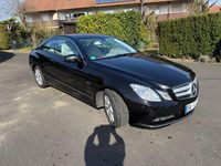 Gebraucht Mercedes E200 184 PS (135 kW) 2010 Schwarz Coupé