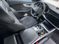 Gebraucht Audi Q8 S-Line 286 PS (210 kW) 2019 Grau SUV
