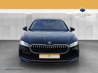 Gebraucht Skoda Superb Selection 150 PS (110 kW) 2024 Ebony schwarz (metallic) Kombi