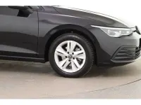 Gebraucht VW Golf VIII Life 131 PS (96 kW) 2023 Schwarz Limousine