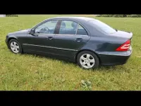 Gebraucht Mercedes C180 143 PS (105 kW) 2004 Blau Limousine