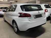 Gebraucht Peugeot 308 Active 131 PS (96 kW) 2018 Weiß Limousine