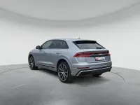 Gebraucht Audi Q8 Ambiente 462 PS (339 kW) 2021 Florettsilber metallic SUV