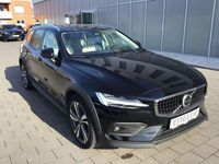 Gebraucht Volvo V60 CC Ultimate 197 PS (144 kW) 2023 Schwarz Kombi