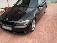 Gebraucht BMW 320 163 PS (119 kW) 2006 Schwarz Kombi