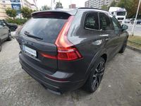 Gebraucht Volvo XC60 Ultimate 235 PS (172 kW) 2022 Platinum grey (grau) SUV