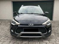 Gebraucht Hyundai i20 Active 120 PS (88 kW) 2016 Schwarz Kleinwagen
