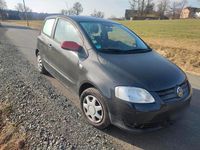 Gebraucht VW Fox Refresh 54 PS (39 kW) 2009 Grau Kleinwagen
