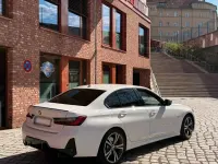 Gebraucht BMW 320e Shadowline 204 PS (150 kW) 2022 Weiß Limousine