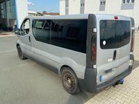 Gebraucht Opel Vivaro 101 PS (74 kW) 2006 Silber Van / Kleinbus