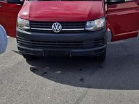 Gebraucht VW Transporter 102 PS (75 kW) 2019 Rot Van