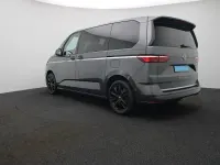 Gebraucht VW Multivan Style 204 PS (150 kW) 2025 Indiumgrau metallic Van / Kleinbus
