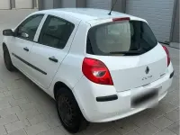 Gebraucht Renault Clio III 98 PS (72 kW) 2007 Weiß Kleinwagen