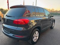 Gebraucht VW Tiguan 123 PS (90 kW) 2013 Grau SUV