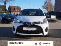 Gebraucht Toyota Yaris 69 PS (50 kW) 2017 Weiß Kleinwagen
