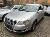 gebraucht VW Passat Variant Highline/AUTOMATIK/XENON/NAVI/AHK