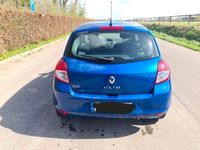 gebraucht Renault Clio Dynamique 1.2 16V 75 Dynamique