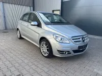 Gebraucht Mercedes B200 136 PS (100 kW) 2009 Silber Van / Kleinbus