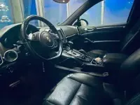 Second-hand Porsche Cayenne 245 CP (180 kW) 2011 Negru SUV