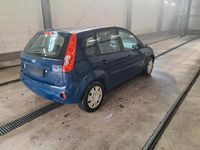 Gebraucht Ford Fiesta 69 PS (50 kW) 2008 Blau Kleinwagen