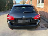 Gebraucht Peugeot 308 Allure 120 PS (88 kW) 2017 Schwarz Kombi