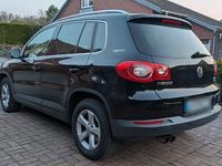 Gebraucht VW Tiguan 140 PS (102 kW) 2010 Schwarz SUV