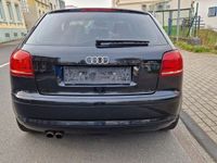 gebraucht Audi A3 8P 2.0 FSI Bose Leder Alcantara Sportsitz PDC