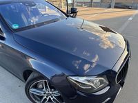 Gebraucht Mercedes E400 AMG line 340 PS (250 kW) 2018 Blau Limousine