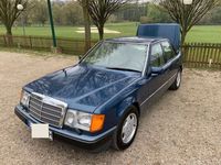 Gebraucht Mercedes 230 132 PS (97 kW) 1990 Blau Limousine