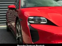 Gebraucht Porsche Taycan Turbo S 559 kW (761 PS) 2022 Rot Limousine
